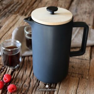 “Cafetière à piston noire mate avec couvercle en bois - Design moderne et élégant”